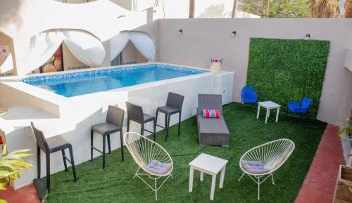 Junior Suite Poolside