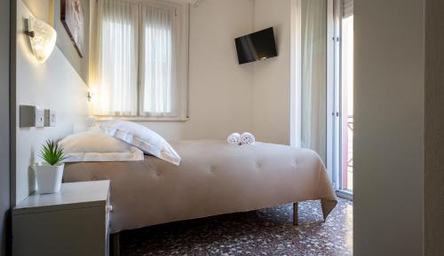 Double or Twin Room with Balcony