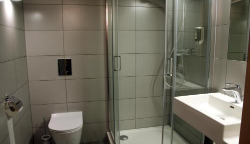 Single Room with Private Bathroom