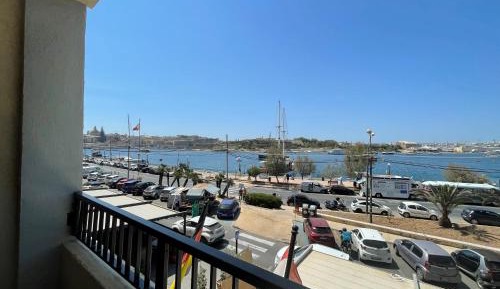 Double or Twin Room with Partial Sea View