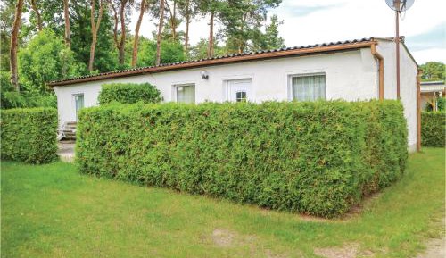 One-Bedroom Holiday Home