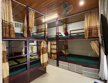 8-Bed Mixed Dormitory Room