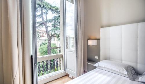 Superior Double or Twin Room with Garden View