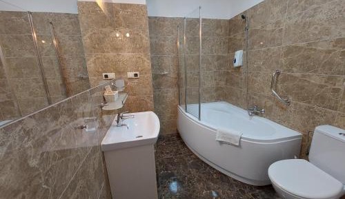 Deluxe Double Room with Bath