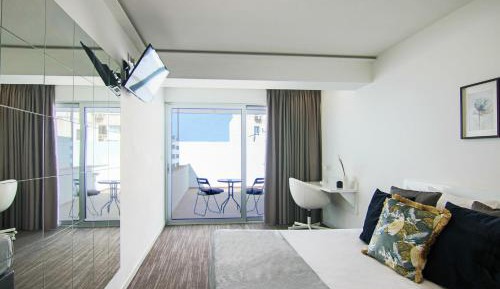 Deluxe Suite
