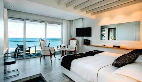 Deluxe Twin Room with Sea View