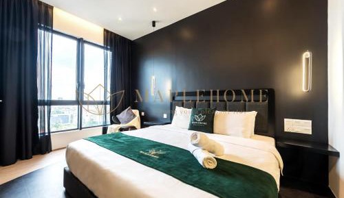 Premier King Suite