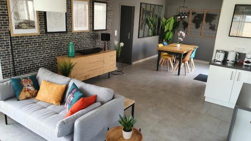 Villa with Garden View