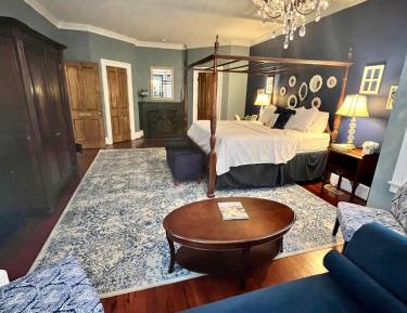 Premium King Room 1