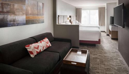 Studio Suite Two Queens