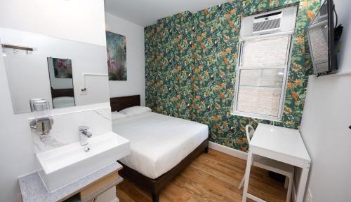 King Room with Shared Bathroom