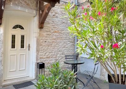 Studio with Terrace