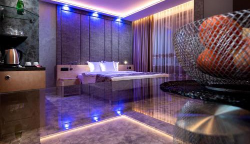 Superior Double or Twin Room with Terrace