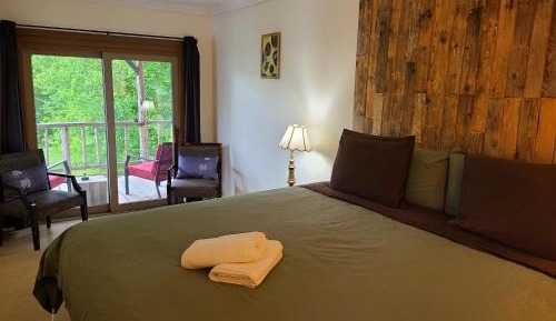 Suite with Lake View