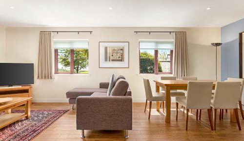 Two-Bedroom Lodge with Terrace