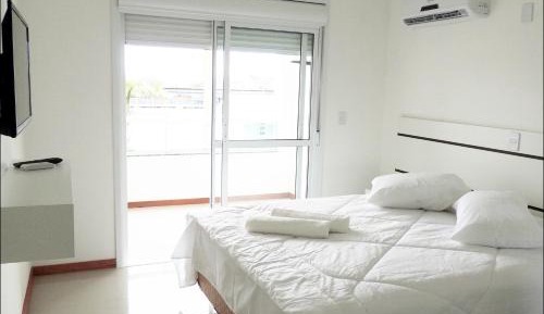 Double Room with Partial River View