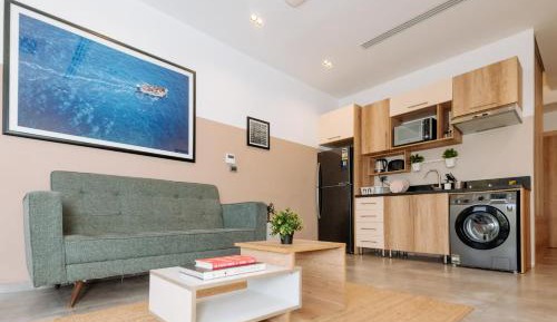 Studio Apartment