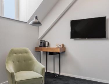 Large Room - Accessible