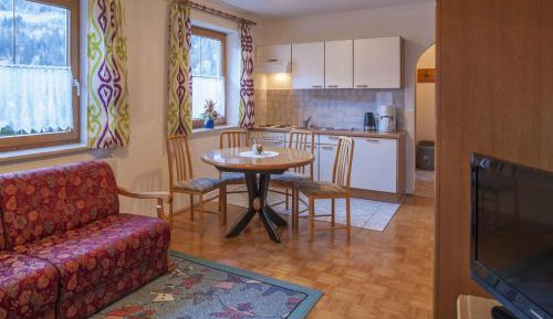 Large One-Bedroom Apartment with Balcony