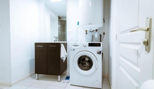 One-Bedroom Apartment A