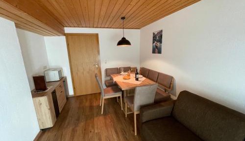 Apartment with Balcony (6 Adults)