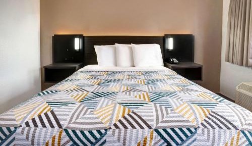  Full Room – Disability Access – Roll In Shower