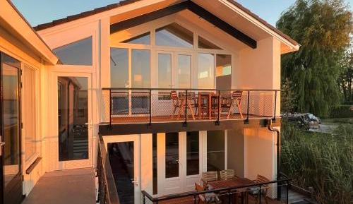 Studio with Lake View