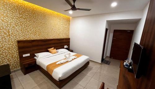 Deluxe Double Room with Balcony