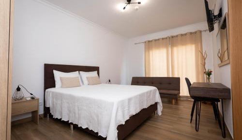 Double Room with Mountain View