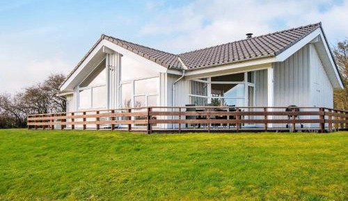Three-Bedroom Vacation Home 