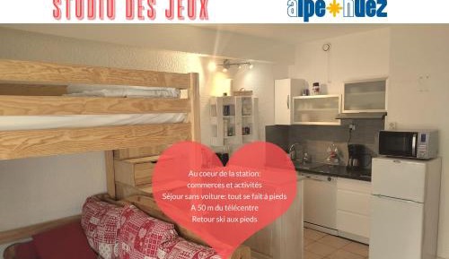 Studio with Mountain View