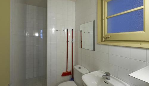 Two-Bedroom Apartment (4 Adults)
