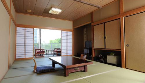 Japanese-Style Room