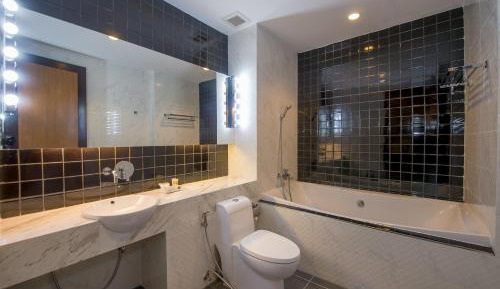  Junior Suite King with Balcony