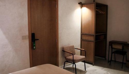 Deluxe Double Room with Shower