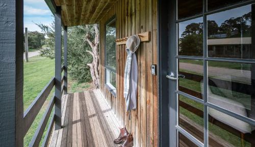 Two Bedroom Cabin with Balcony and Two Ensuite Bathrooms