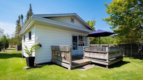 Bungalow with Patio