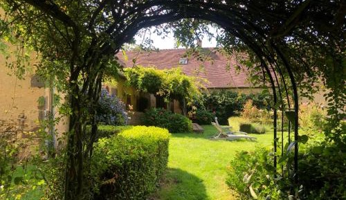 King Room with Garden View