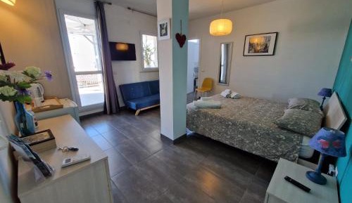 Double Room with Balcony (3 Adults)