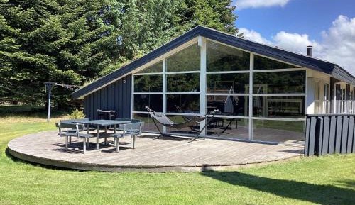 Three-Bedroom Vacation Home 