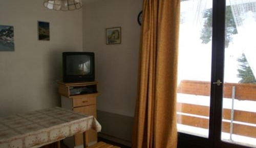 Apartment (6 Adults)