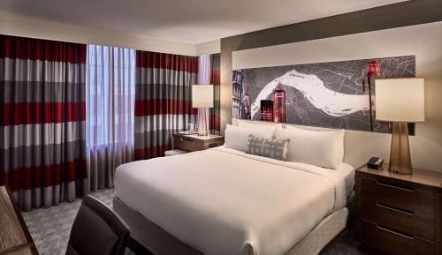 Deluxe - King - Corner