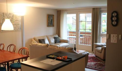 Apartment with Balcony and Matterhorn View