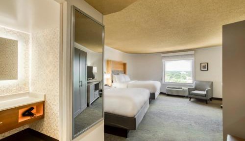 Standard Queen Room with Two Queen Beds