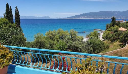 Two-Bedroom Apartment with Terrace and Sea View
