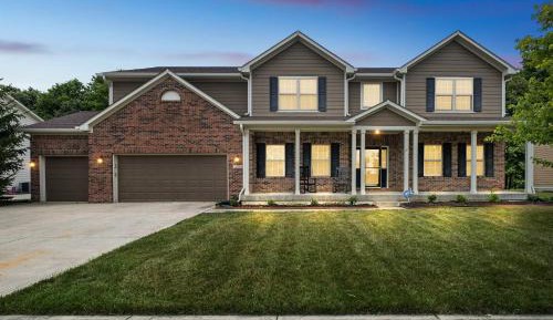 Six-Bedroom House