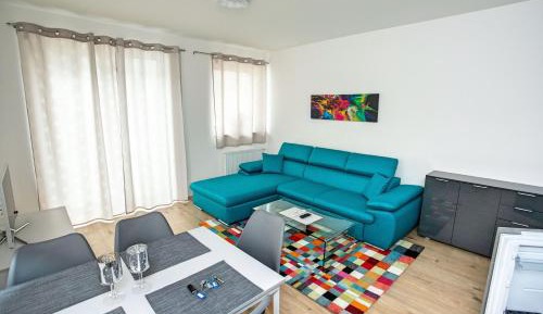 One-Bedroom Apartment with Balcony