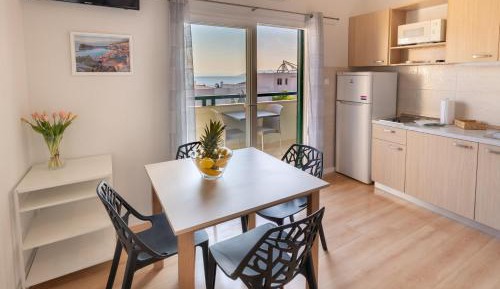 Studio Apartment with Sea View