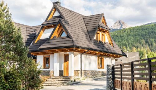 Deluxe Home with 2 Bedrooms
