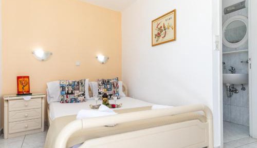 Studio Apartment with Sea View